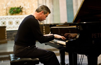Classical pianist Mark Valenti