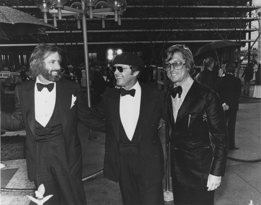 Robert Towne, Jack Nicholson, Robert Evans arrive at Academy Awards hoping for 'Chinatown' wins